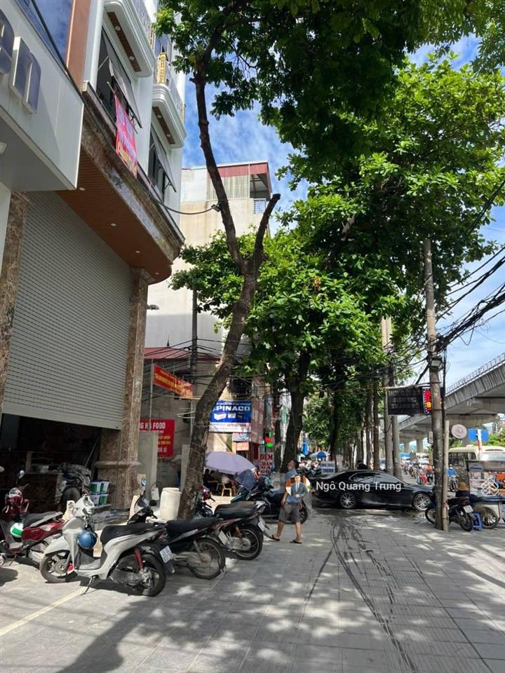 Anh em bán căn nhà mặt phố hồ tùng mậu, đã có nghiệm thu pccc và cho ngân hàng thuê 3 tầng 195tr/th