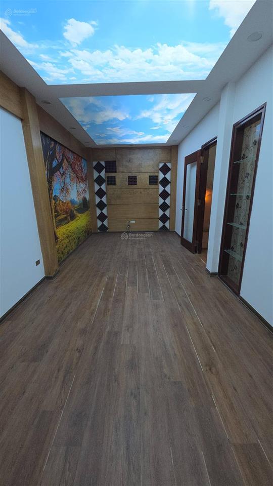 Bán nhanh nhà hồ đắc di, vị trí siêu ngon, trung tâm đống đa, khách mua về sơn sửa lại là ngon