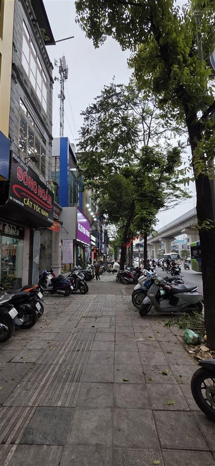 Căn mặt phố nguyễn trãi đối diện royal city ngon quá, không quy hoạch, gần vđ 2.5 và vin cao xà lá