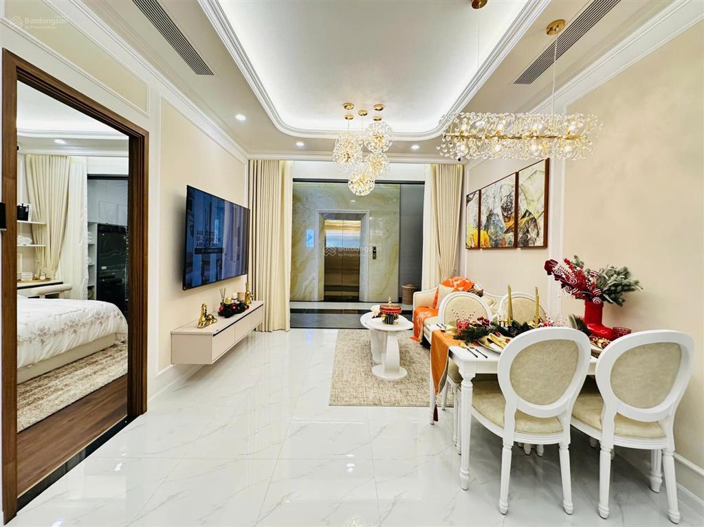 Ch ngay quốc lộ 13 bàn giao full nt, cách ga metro 200m, giá 38tr/m2 trả góp 5tr/tháng 0908 752 ***