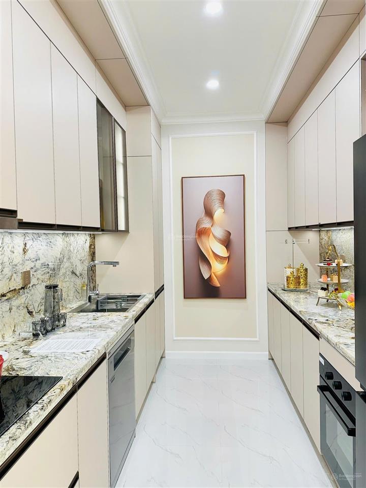 Căn hộ full nội thất cao cấp ngay metro, chỉ 38 triệu/m2 tt 15% góp 5tr/tháng 0937 118 ***