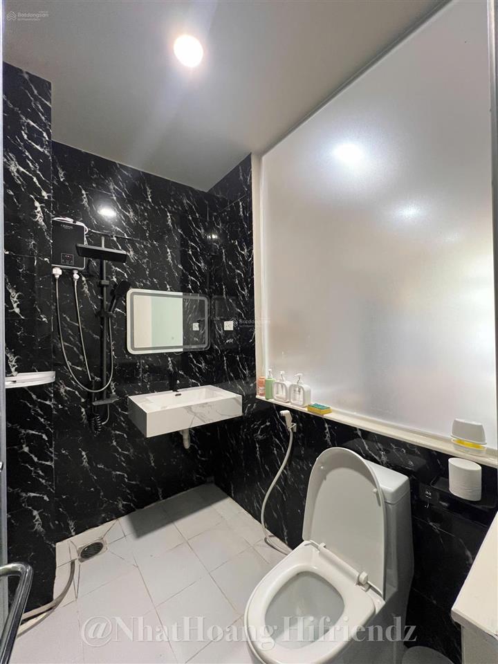 Căn hộ tách bếp gần đại học kinh tế, ngay vòng xoay lý thái tổ, đầy đủ nội thất, gần trung tâm