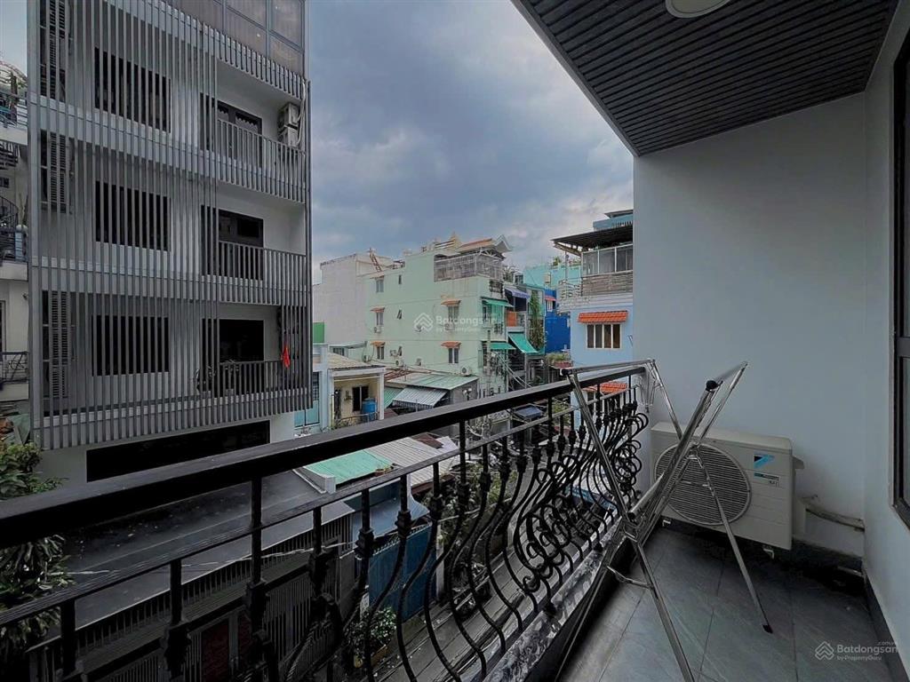 Căn hộ đường thành thái quận 10 gần cầu vượt ba tháng hai, sư vạn hạnh cách đh hoa sen, ueh 2 phút