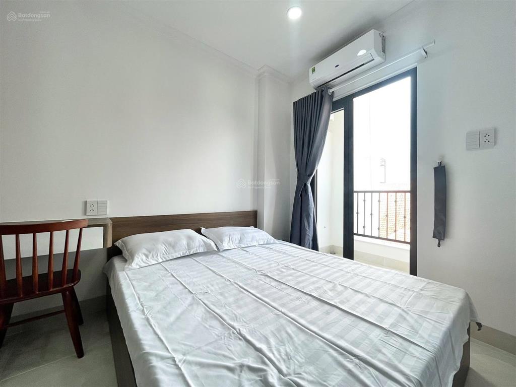 Khai trương căn hộ ban công thoáng, rộng hơn 30m2, nằm ngay ngã tư hàng xanh, giáp q1 q3 phú nhuận