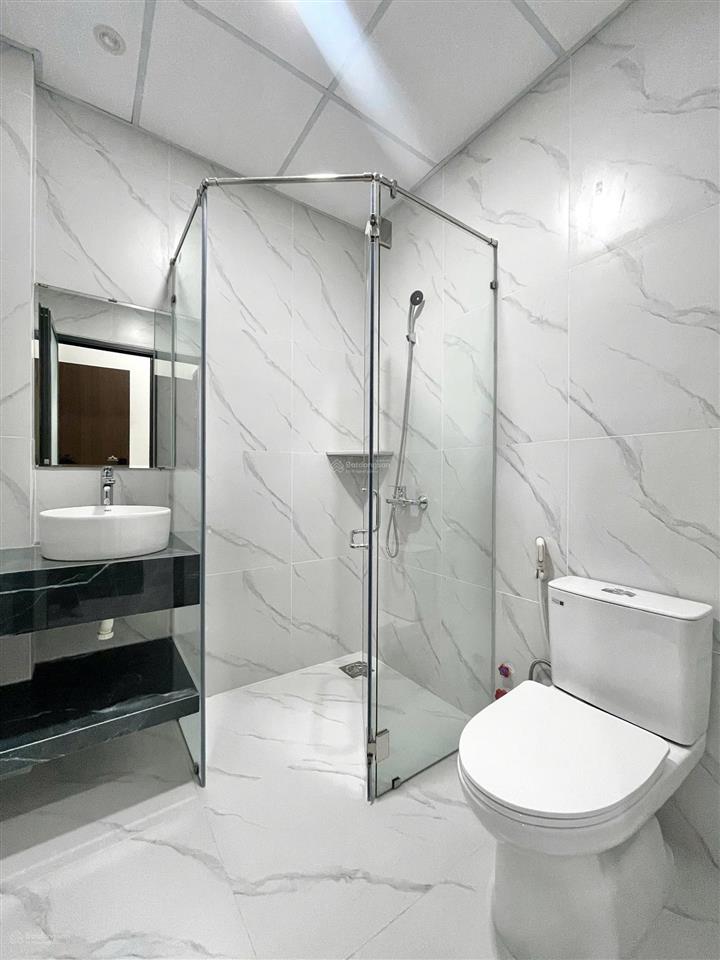 Khai trương căn hộ ban công thoáng, rộng hơn 30m2, nằm ngay ngã tư hàng xanh, giáp q1 q3 phú nhuận