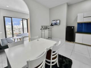 Cho thuê căn hộ 1pn, ban công, rộng hơn 40m2, nằm ngay sát sân bay, giáp phú nhuận, q10, gò vấp