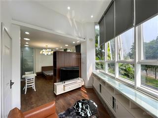 Căn hộ 1pn, cửa sổ lớn, nằm ngay bờ kè trường sa, thuận tiện qua q1, q3, tân bình, bình thạnh