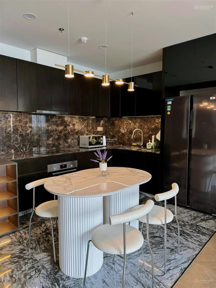 Tôi cần bán căn hộ lumiere riverside 2pn 73m2 giá 10,5 tỷ bao thuế phí sang nhượng  em 0932 953 ***