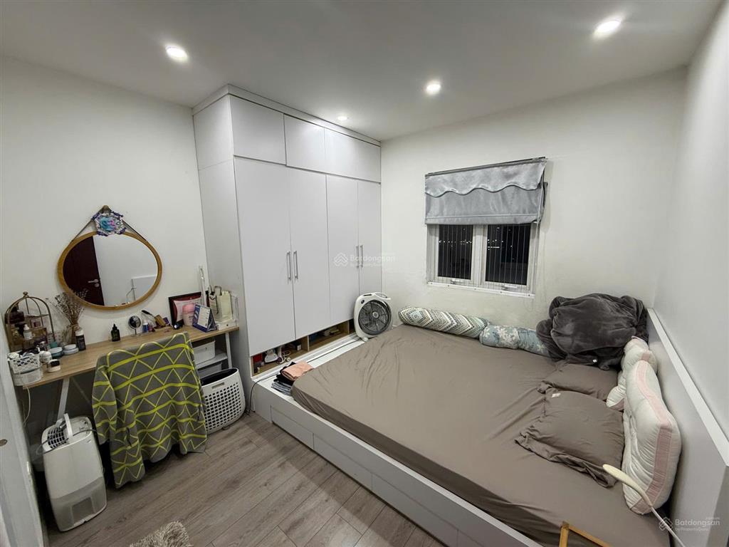 Bán căn hộ tầng 17 chính chủ  66m²  có slot ô tô dưới tòa