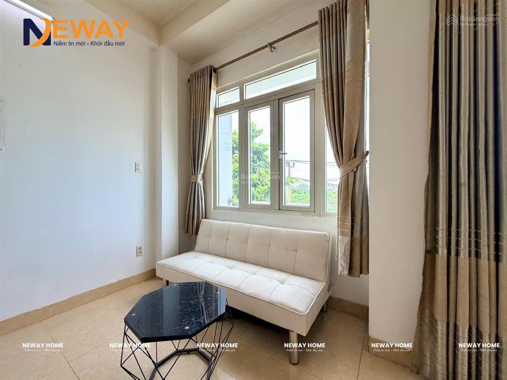 Căn hộ dịch vụ  ban công  đầy đủ tiện nghi  ngay aeon tân phú