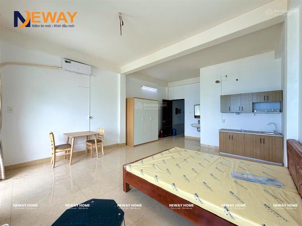 Căn hộ dịch vụ  ban công  đầy đủ tiện nghi  ngay aeon tân phú