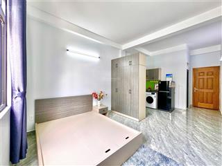Căn hộ dịch vụ ban công thoáng  full nội thất  ngay hoàng hoa thám  cộng hòa