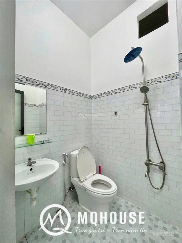 Căn hộ dịch vụ  đầy đủ tiện nghi  ngay đầm sen