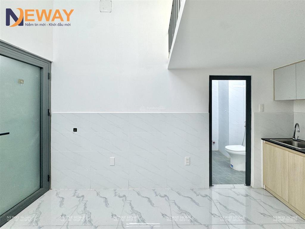 Căn hộ duplex cửa sổ thoáng  full nội thất  ngay gần luỹ bán bích  đh văn hiến  đh hồng bàng