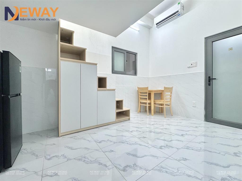Căn hộ duplex cửa sổ thoáng  full nội thất  ngay gần luỹ bán bích  đh văn hiến  đh hồng bàng