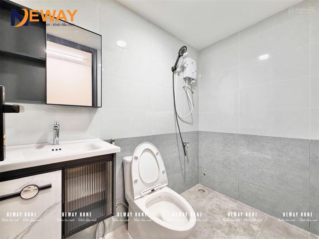 Căn hộ 2 phòng ngủ  2 nhà vệ sinh  mới xây 100%  full nội thất  ngay gần ngã tư 4 xã  hoà bình