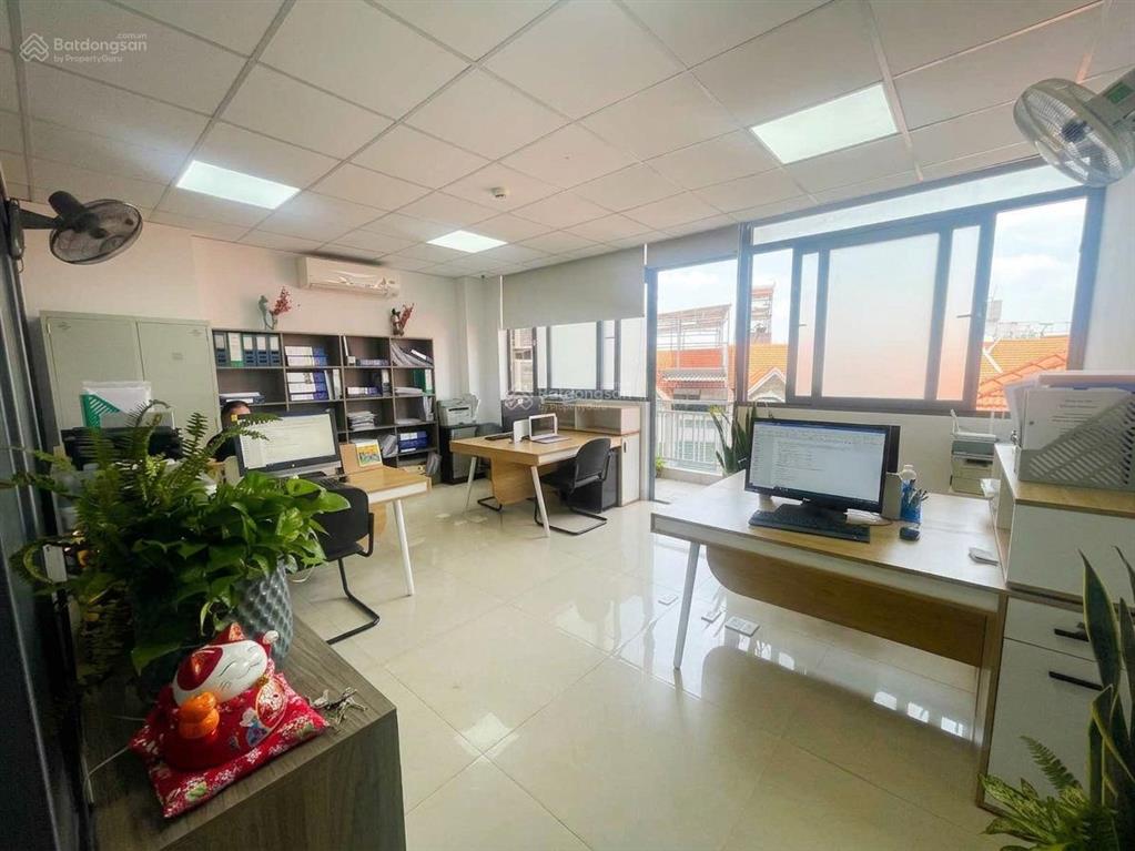 Văn phòng mặt tiền hoàng trọng mậu, p. tân hưng giá 12 triệu sẵn nội thất mới 100%