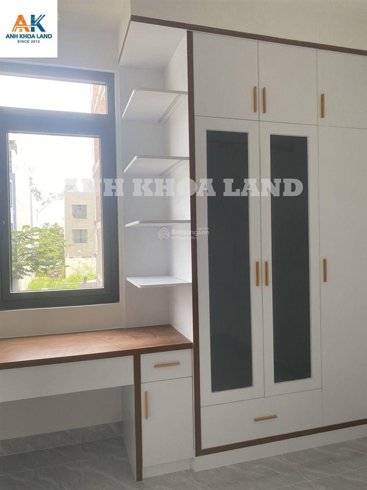 Bán gấp nhà 3 tầng + tum đường 11 trường thọ  76.2m2  hẻm ô tô