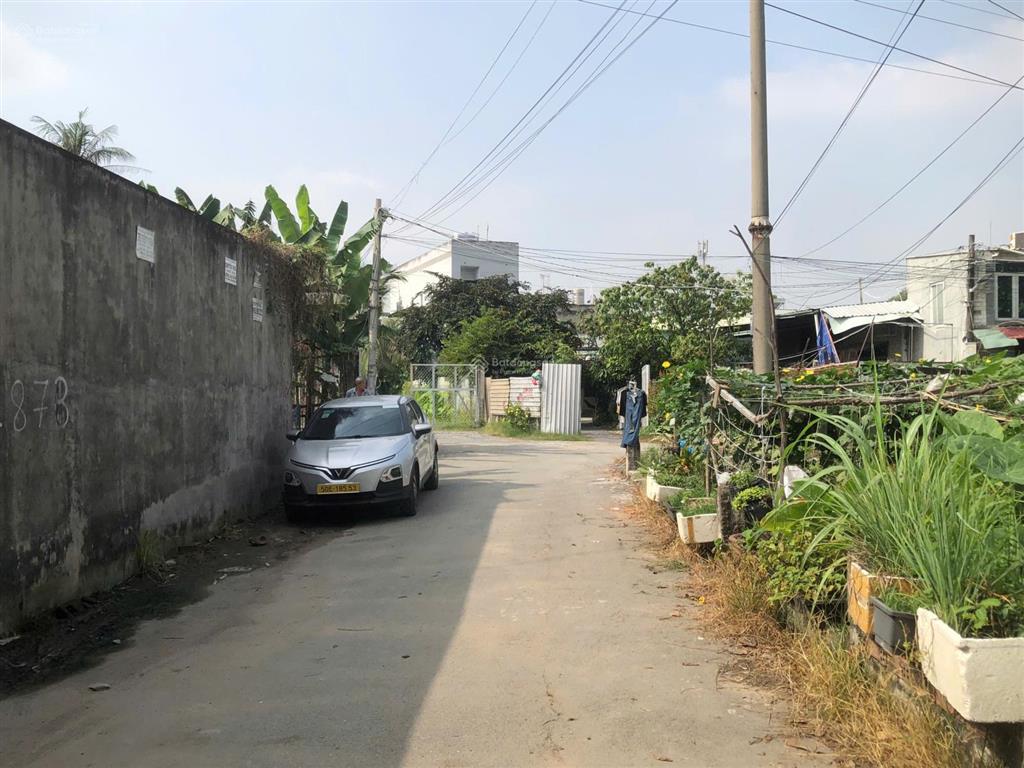 Bán gấp nhà 3 tầng + tum đường 11 trường thọ  76.2m2  hẻm ô tô