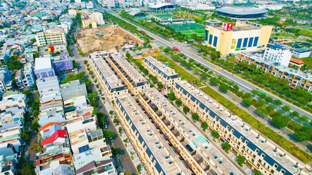 Bán căn nhà phố 4 tầng khu regal pavillon đà nẵng  diện tích 120m2 ngang 6  vận hành 110tr/tháng