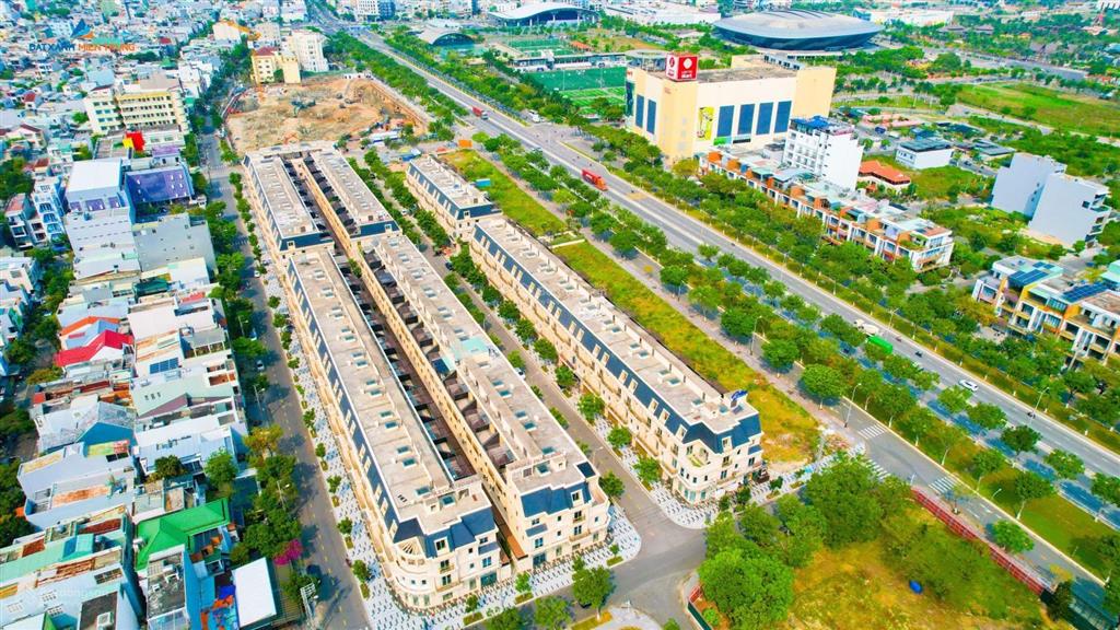 Bán căn nhà phố 4 tầng khu regal pavillon đà nẵng  diện tích 120m2 ngang 6  vận hành 110tr/tháng