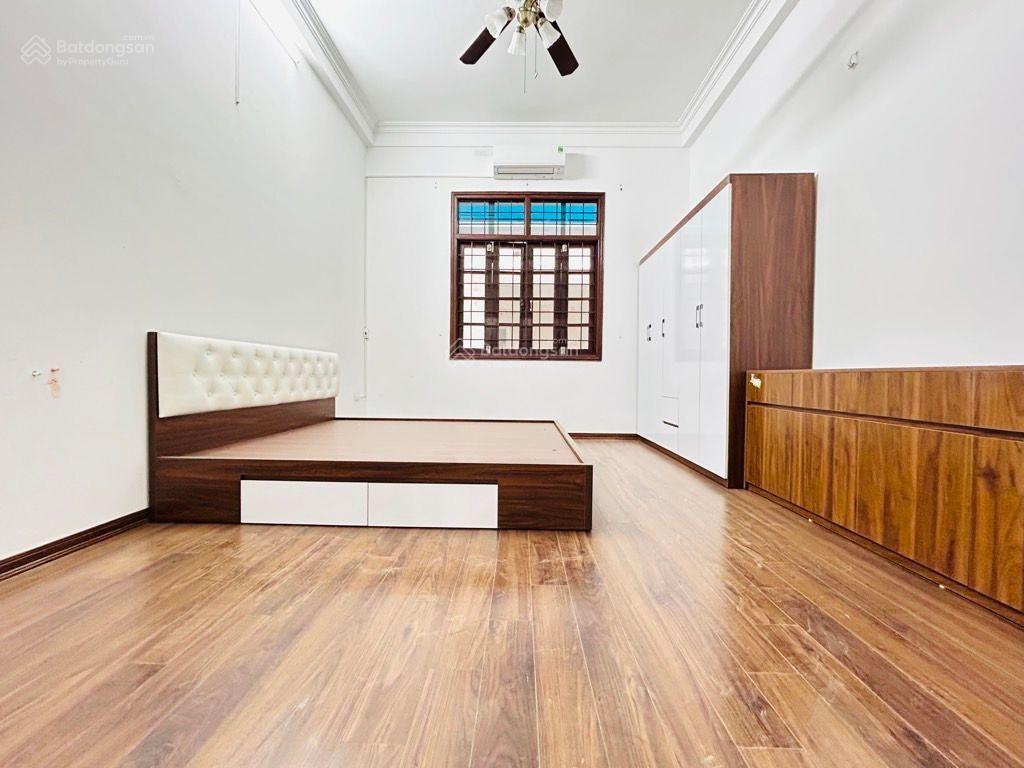 Bán nhà đẹp khương trung, vài bước ra ô tô, lô góc thoáng, mt 4.5m, dt 36m2, giá nhỉnh 8 tỷ có tl