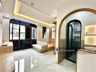 Tòa chung cư mini láng, ngã tư sở, lô góc 2 thoáng, 18 phòng, dòng tiền 1.3 tỷ/năm, ba gác, 75m2*7t