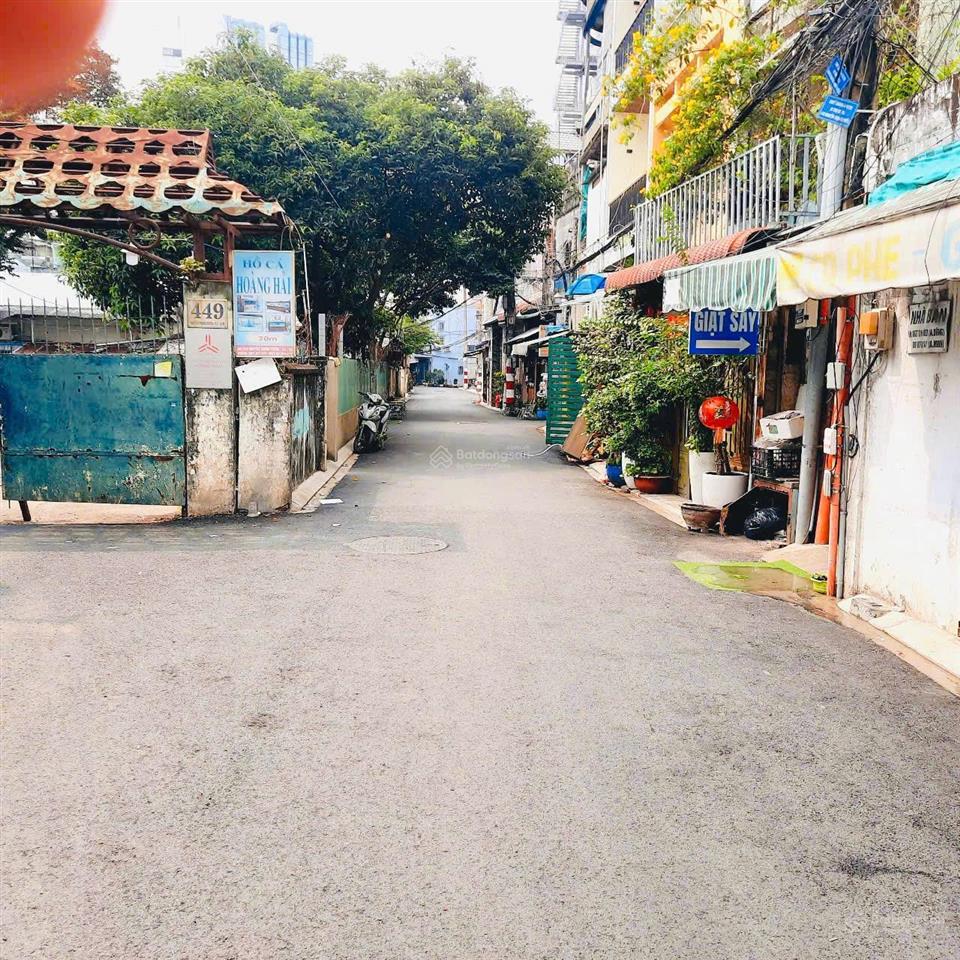 Cho thuê 3 phòng đẹp, giá rẻ từ 1,6 2,5 triệu p2 tân bình, gần sân bay.  0933 472 ***