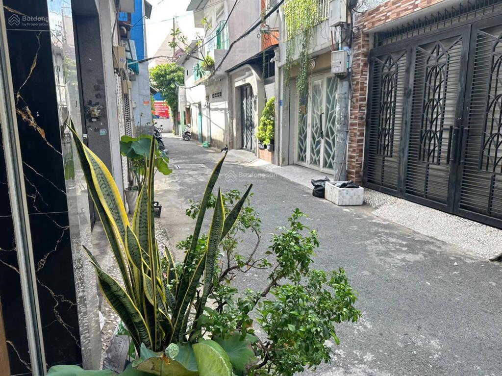 Cho 1 nữ độc thân sinh viên hoặc đi làm, thuê phòng lầu 2 đẹp giá rẻ, 20 m2
