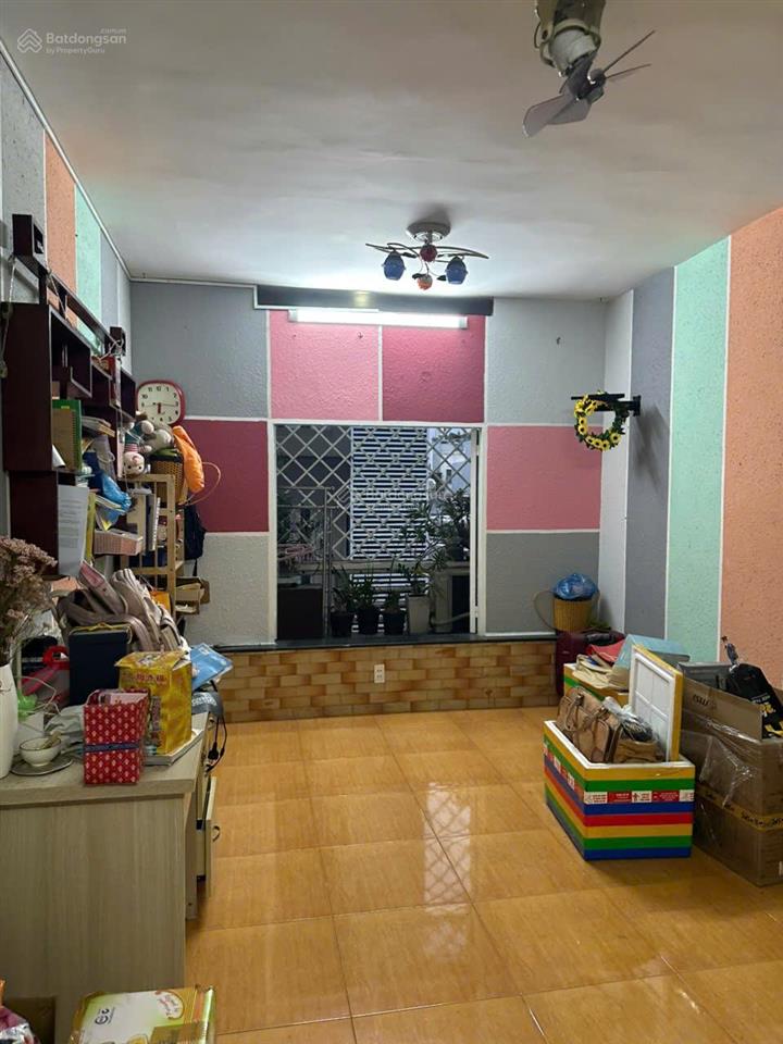 Cho 1 nữ độc thân sinh viên hoặc đi làm, thuê phòng lầu 2 đẹp giá rẻ, 20 m2