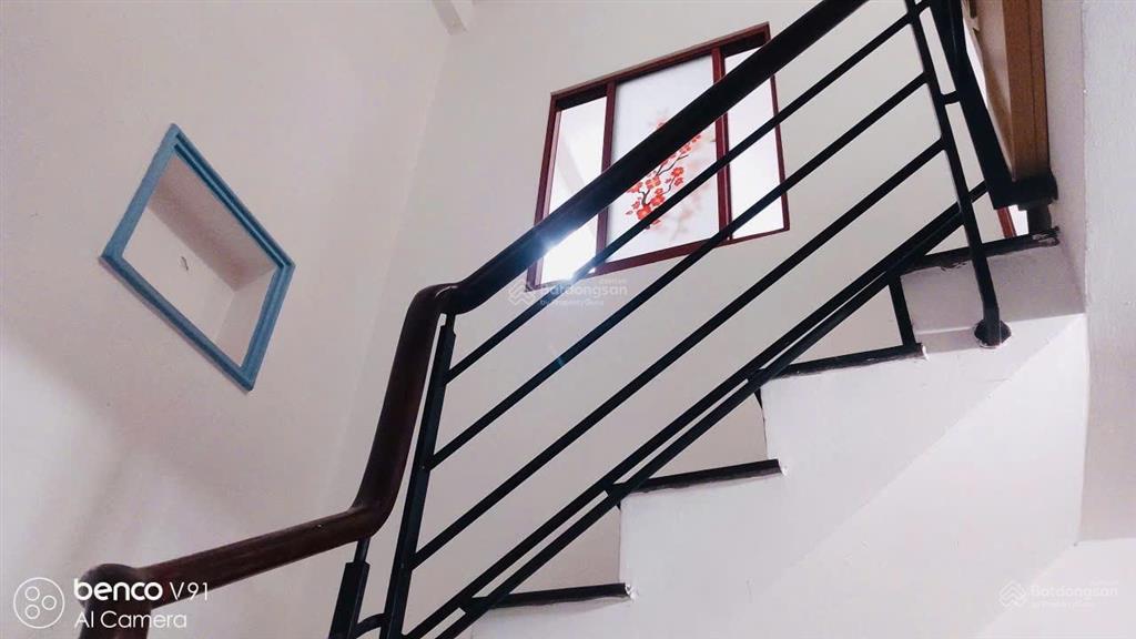 Cho 1 nữ độc thân sinh viên hoặc đi làm, thuê phòng lầu 2 đẹp giá rẻ, 20 m2