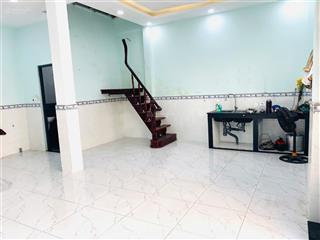 Nhà lô góc mặt tiền kinh doanh đường oôt tránh nhau