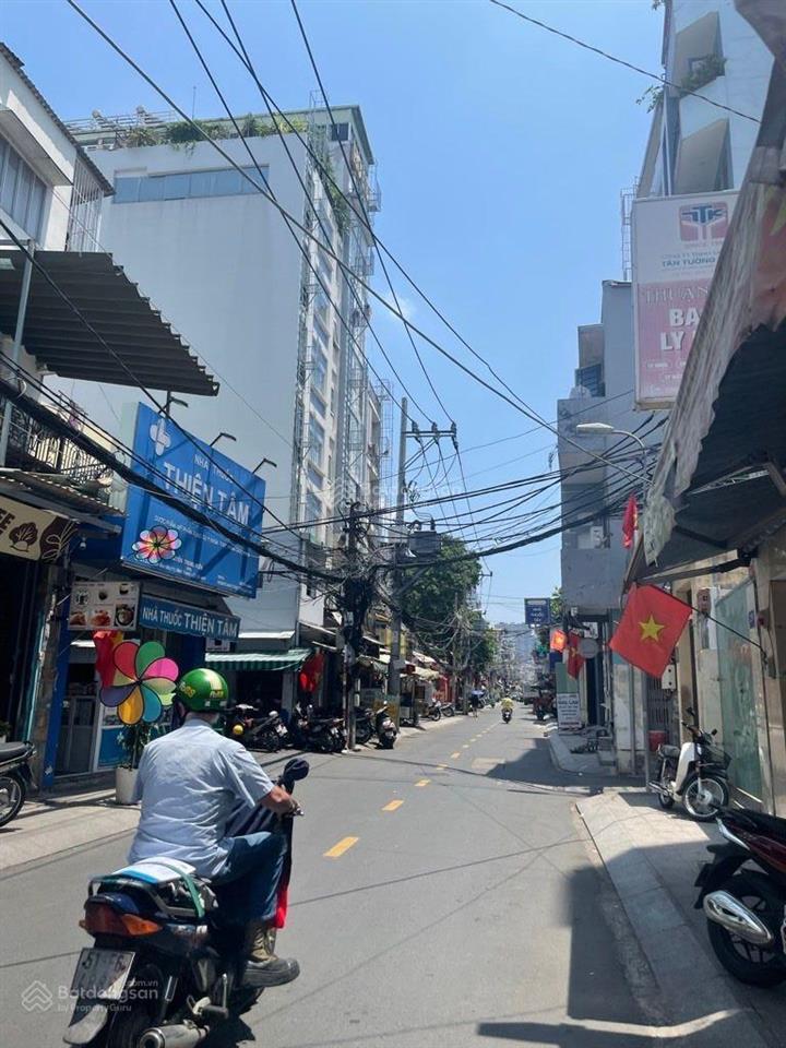 Bán đất tặng nhà hxh emart phan huy ích. gò vấp, sát trường chinh  10p tới tân sơn nhất tb quận 3