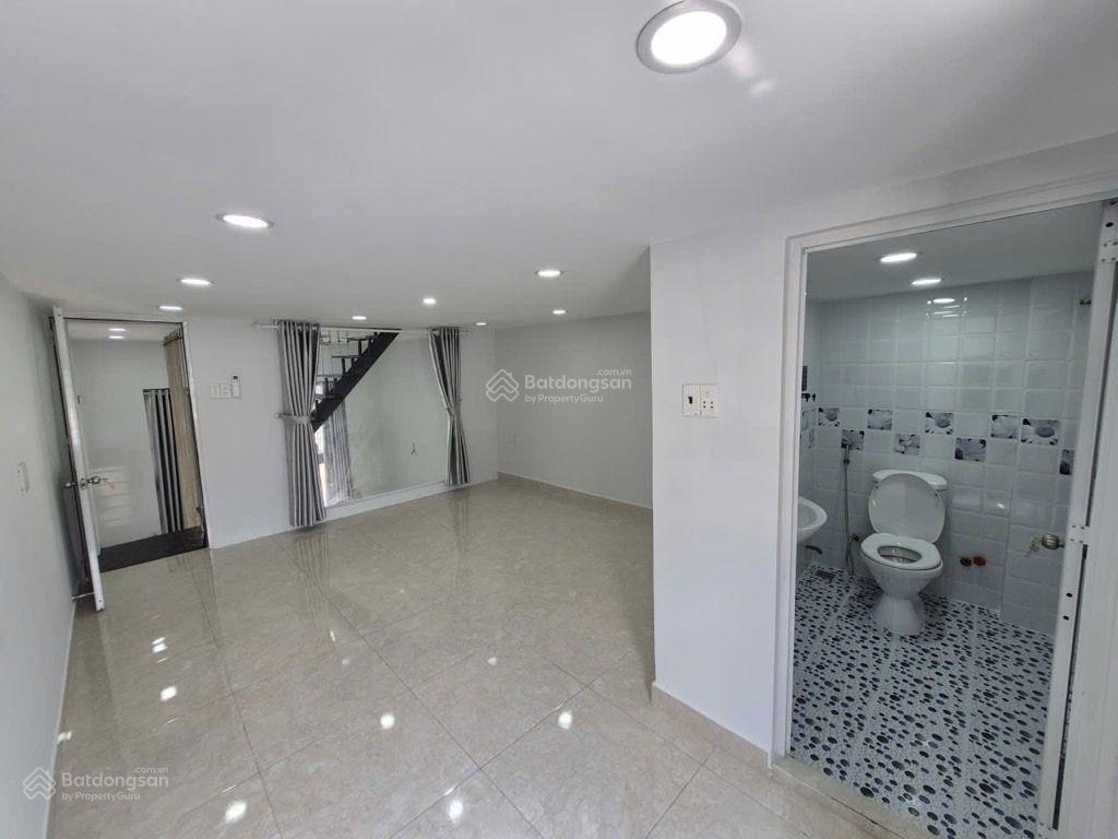 Bán nhà hxh trường chinh, tân bình  4x10 3pn  10p tới tân sơn nhất  cmt8 vàoaquận 1, quận 3