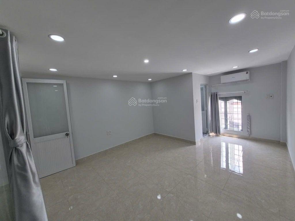 Bán nhà hxh trường chinh, tân bình  4x10 3pn  10p tới tân sơn nhất  cmt8 vàoaquận 1, quận 3