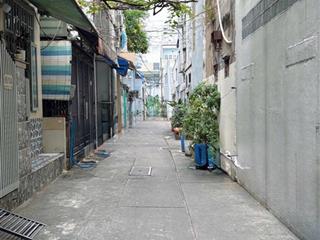 Trung tâm tân bình  nguyễn hồng đào  hxh  dt 22m2 ( 3,9m x 6m)  5 tầng btct 5,2 tỷ tl  sổ a4