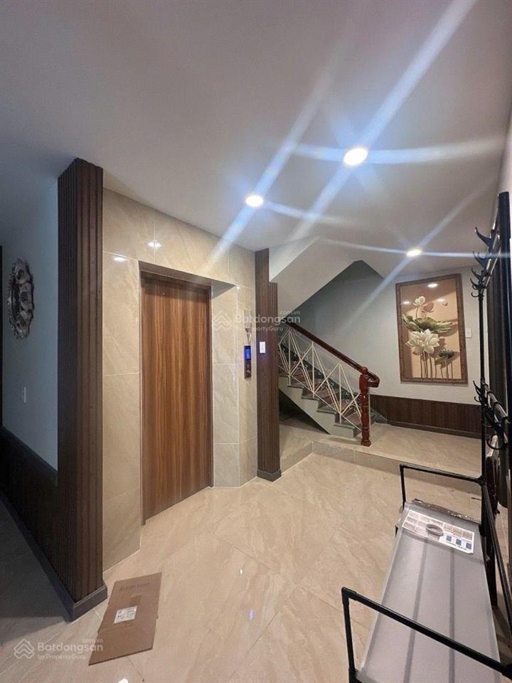 Nhà đẹp tt quận5 tiện nghi bao vây