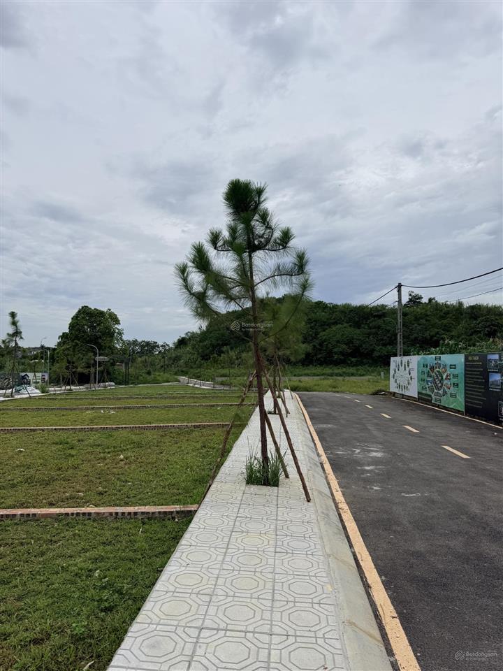 Bán đất phân lô khu vực hoà lạc giá 25 triệu /m2