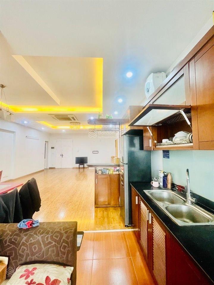 Chỉ quanh 8 tỷ  bán căn hộ 3pn siêu rộng  135m ngay mặt đường  ngô thì nhậm hà đông