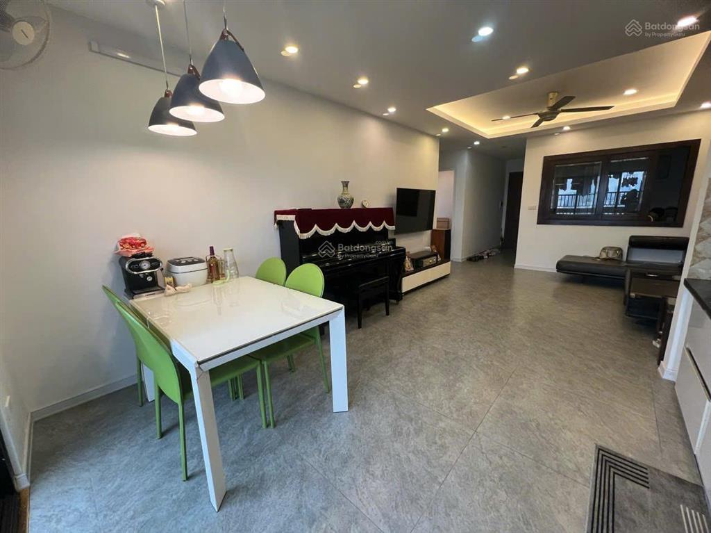 Chủ gửi bán căn hộ hh2a linh đàm 83m2, 3pn, 2wc, view đẹp, giá chỉ hơn 2 tỷ
