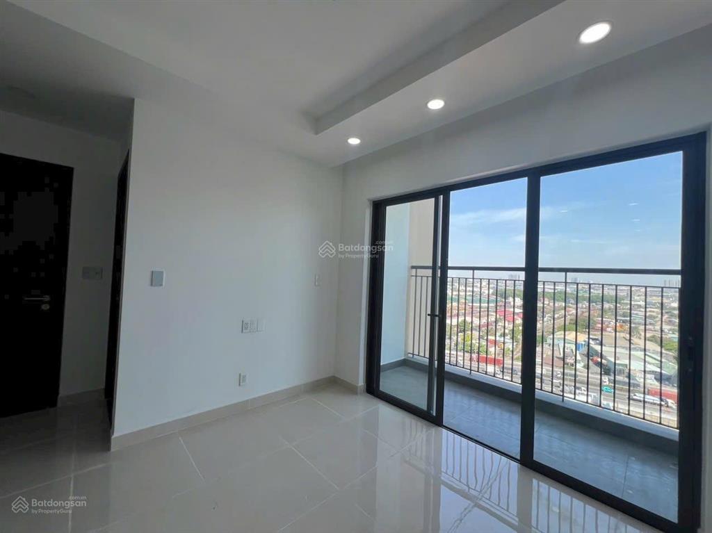 Phú đông sky garden  giá 3.6 tỷ all in, sổ hồng 70m2 nhà mới