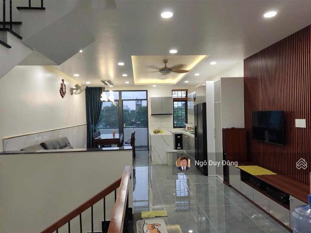 Siêu phẩm mặt tiền 20m kdc phong phú 4  giá "ngộp"  chỉ 10 tỷ (rẻ hơn thị trường 2 tỷ)