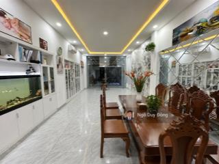 Chính chủ 1 đời bán nhà mặt tiền khu vip tân quy, quận 7  ngang 5m  dòng tiền trên 600tr/năm