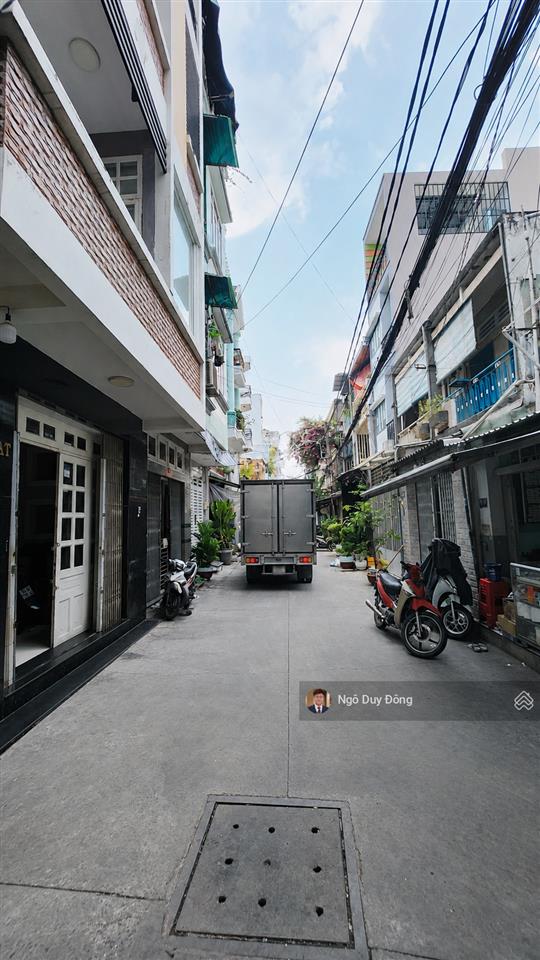 Nhà mới 4 tầng lô góc 50m2, hẻm xe hơi ngủ trong nhà  nhỉnh 5 tỷ  cạnh cầu chà và quận 8
