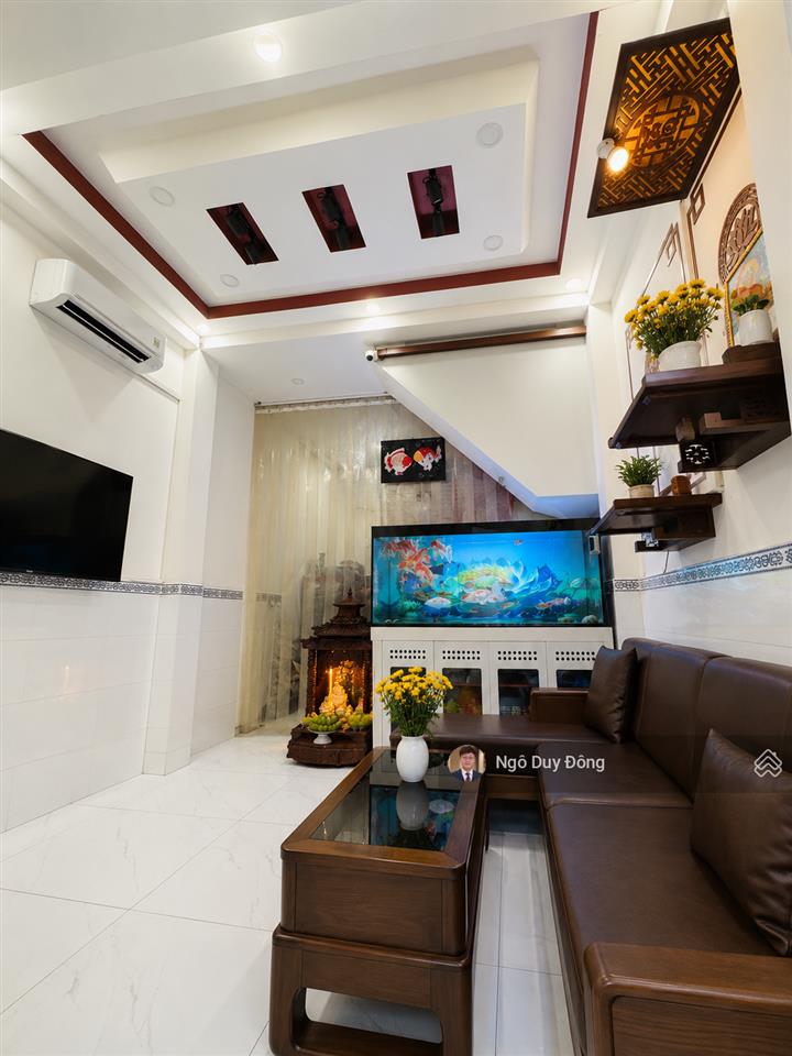 Nhà mới 4 tầng lô góc 50m2, hẻm xe hơi ngủ trong nhà  nhỉnh 5 tỷ  cạnh cầu chà và quận 8