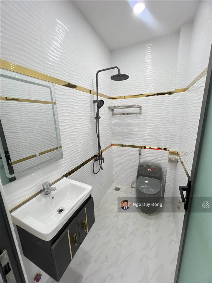 Bán nhà mới full nội thất  hẻm thẳng 1 trục ra mặt tiền, gần lương văn can ~ 50m2 nhỉnh 4 tỷ