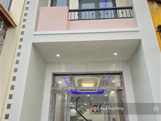 Bán nhà mới full nội thất  hẻm thẳng 1 trục ra mặt tiền, gần lương văn can ~ 50m2 nhỉnh 4 tỷ