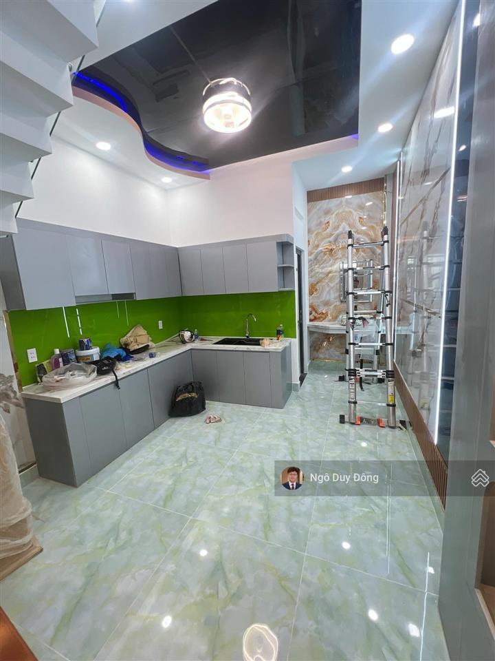 Bán nhà mới full nội thất  hẻm thẳng 1 trục ra mặt tiền, gần lương văn can ~ 50m2 nhỉnh 4 tỷ