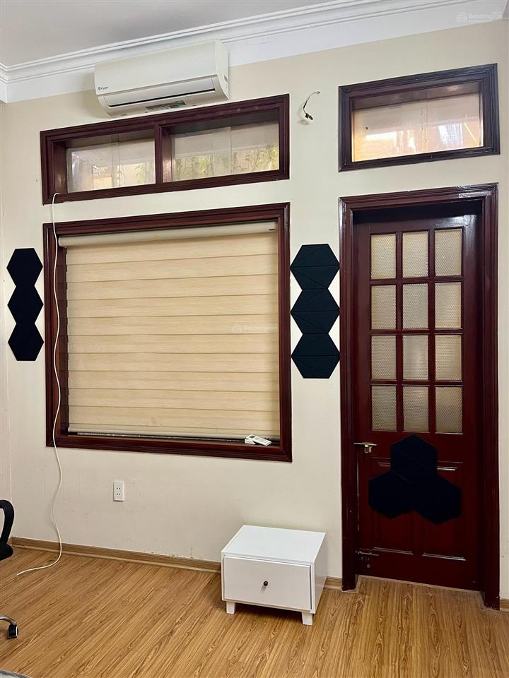 Bán gấp nhà phố phan đình giót  4 tầng 2 mặt thoáng  ngõ ô tô
