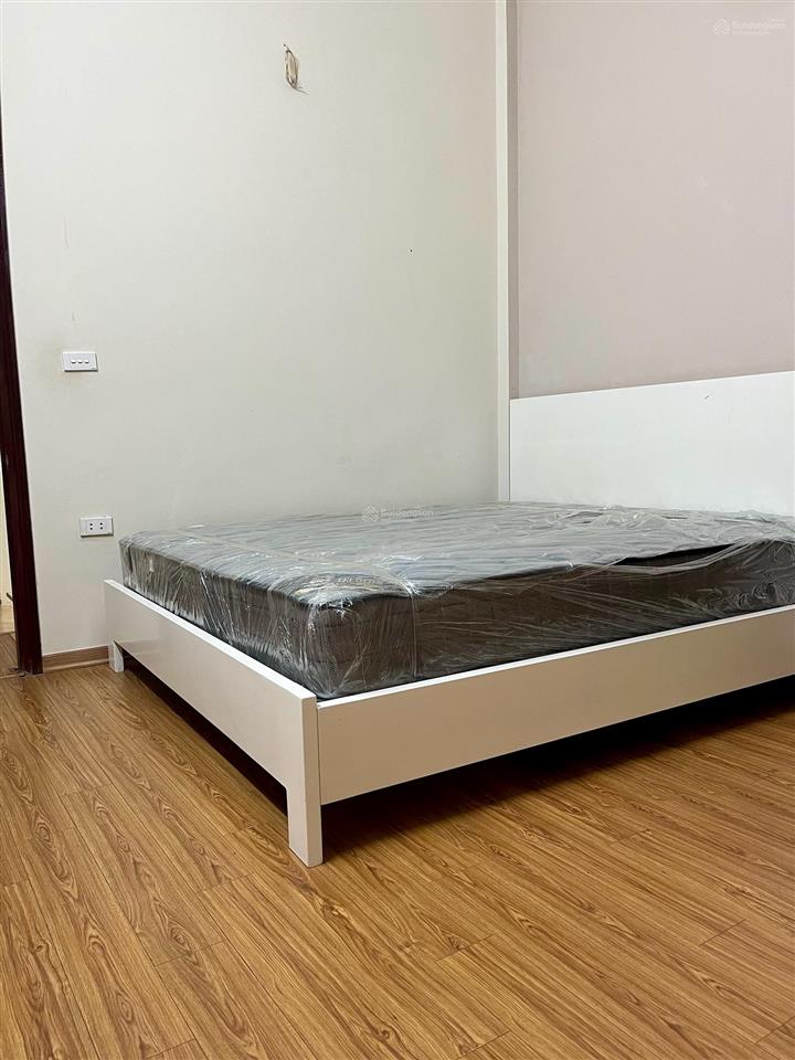 Bán gấp nhà phố phan đình giót  4 tầng 2 mặt thoáng  ngõ ô tô